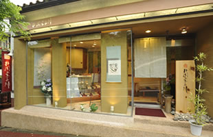 各務原店外観