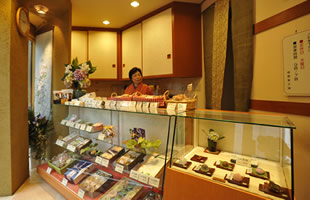 各務原店内観